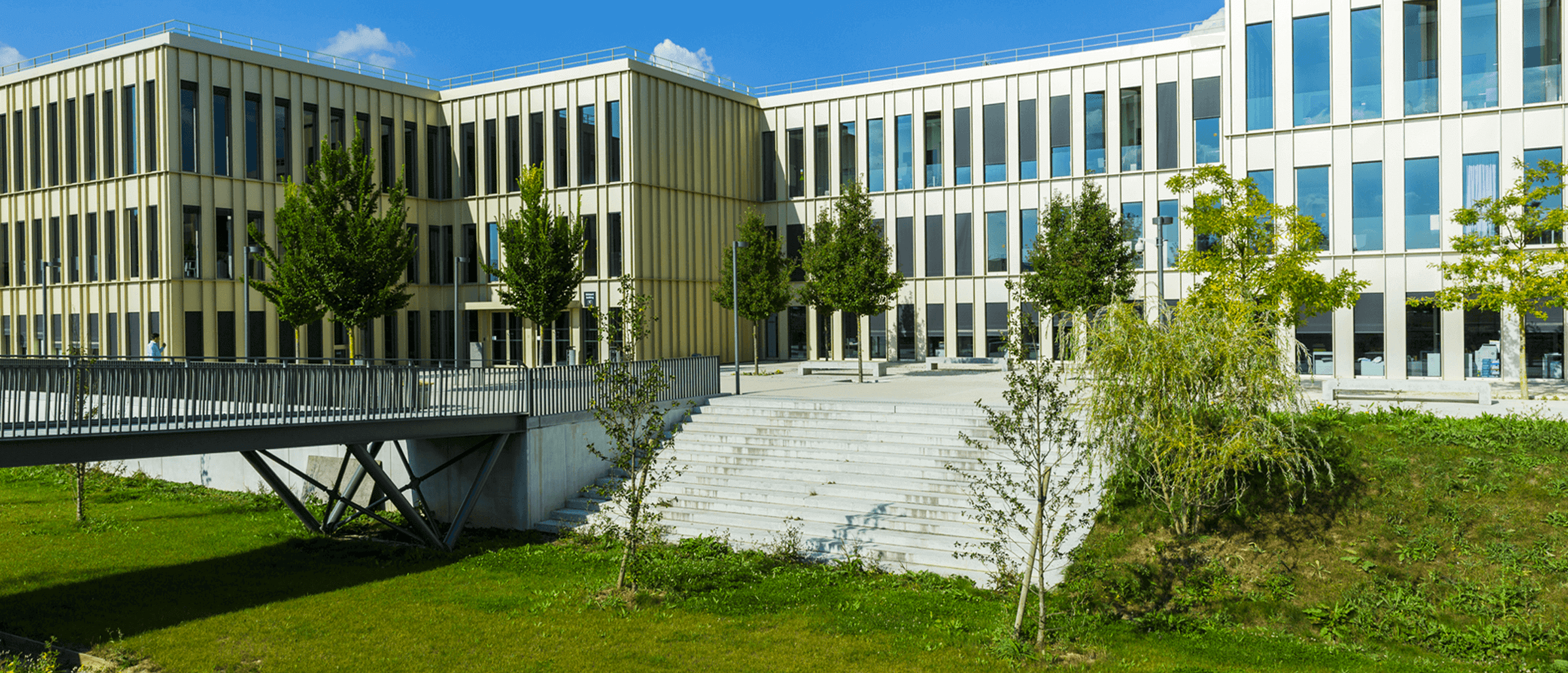 Cette école ouvre un campus sur la Lune