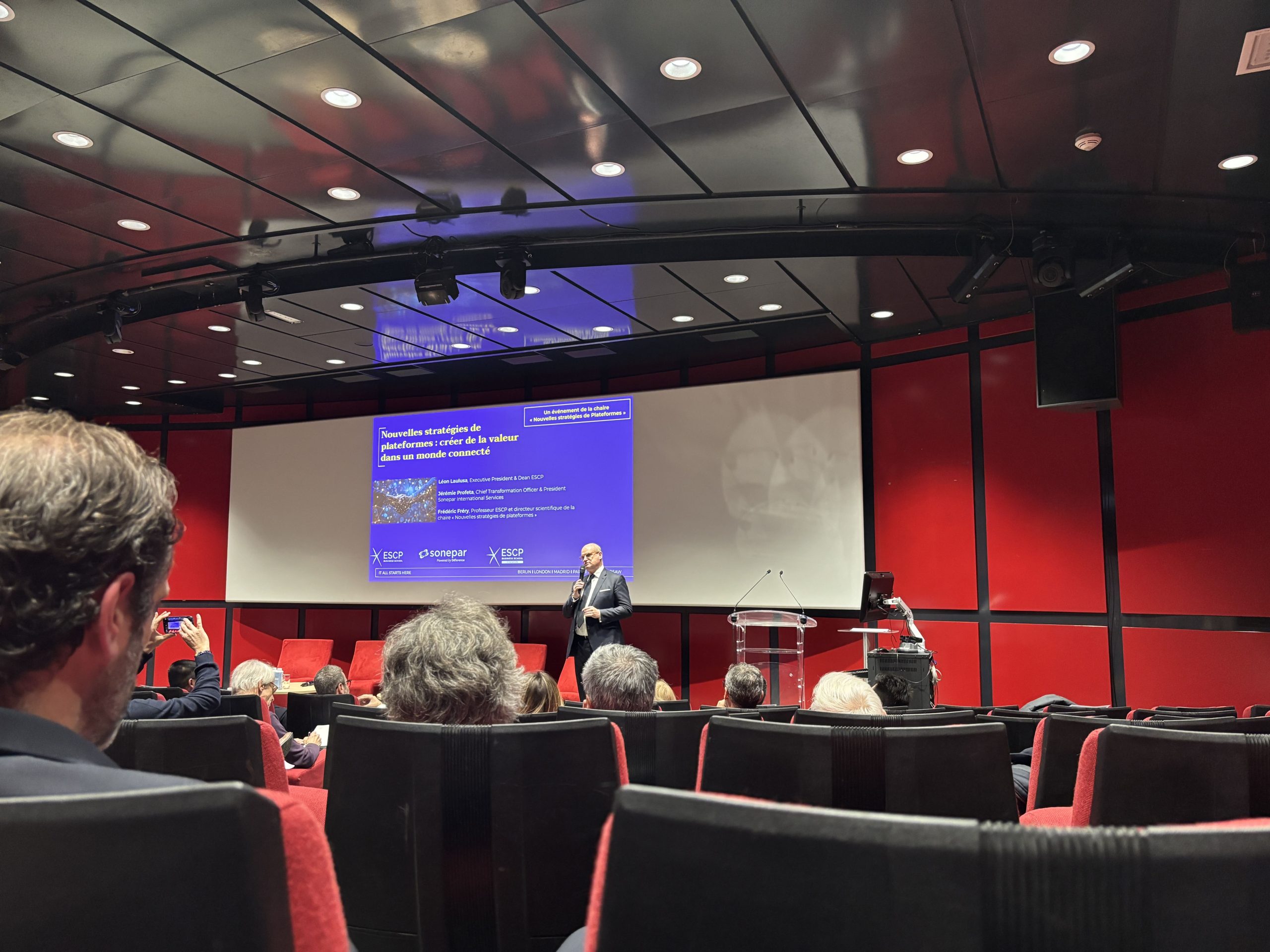 ESCP BS lance un partenariat avec Sonepar avec la Chaire « Nouvelles stratégies de plateformes »