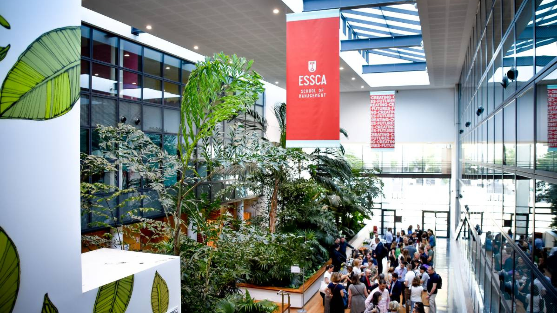 L’ESSCA obtient à nouveau l’accréditation EQUIS pour une durée de cinq ans